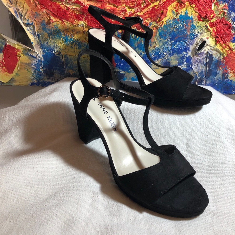Anne Klein Vionna Platform Sandals